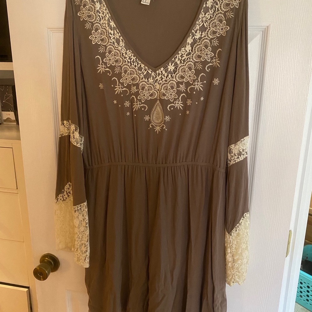 Mini lace detail dress